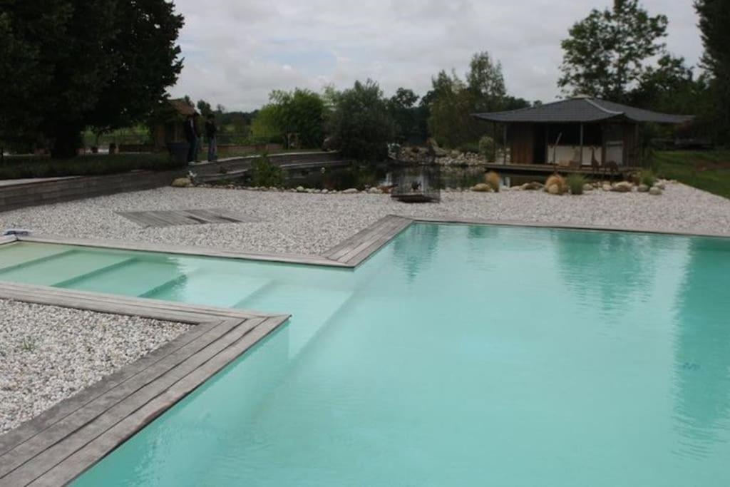 Grand Gite Avec Piscine Maison Port Valade Tabanac Exterior foto